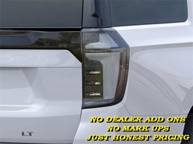 2025 Chevrolet Suburban LT photo 10