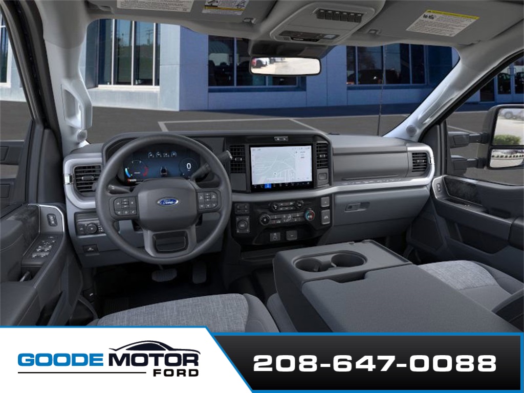 2026 Ford F-350 XLT photo 7