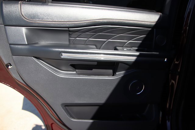 2023 Ford Expedition Platinum photo 41