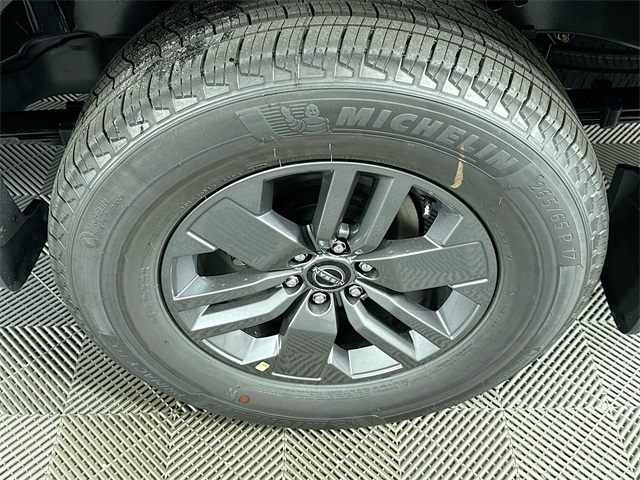 2026 Nissan Frontier SV photo 4