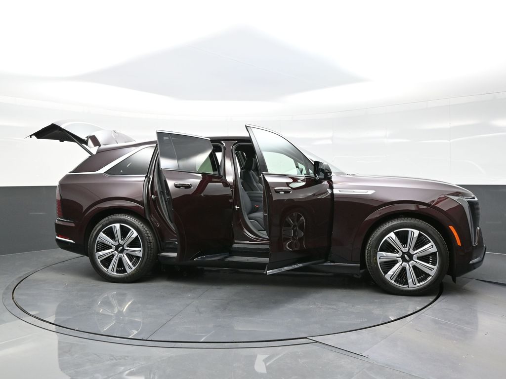2026 Cadillac Escalade IQ Luxury photo 30