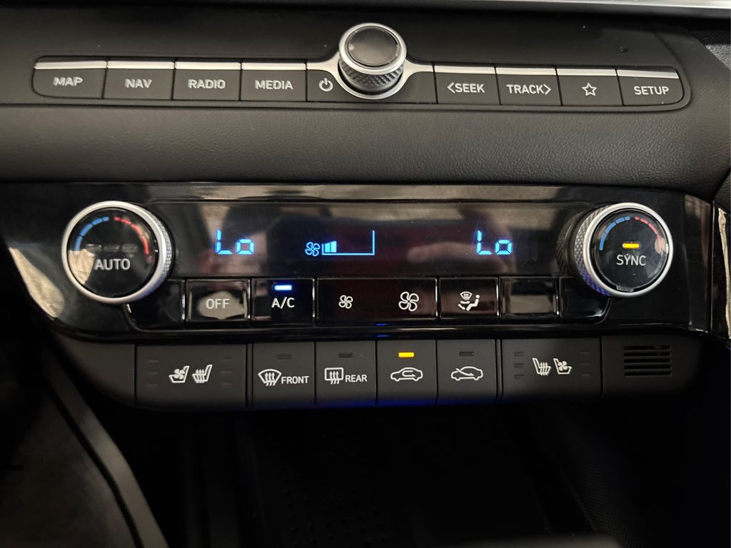 2023 Hyundai Elantra Hybrid Limited photo 28