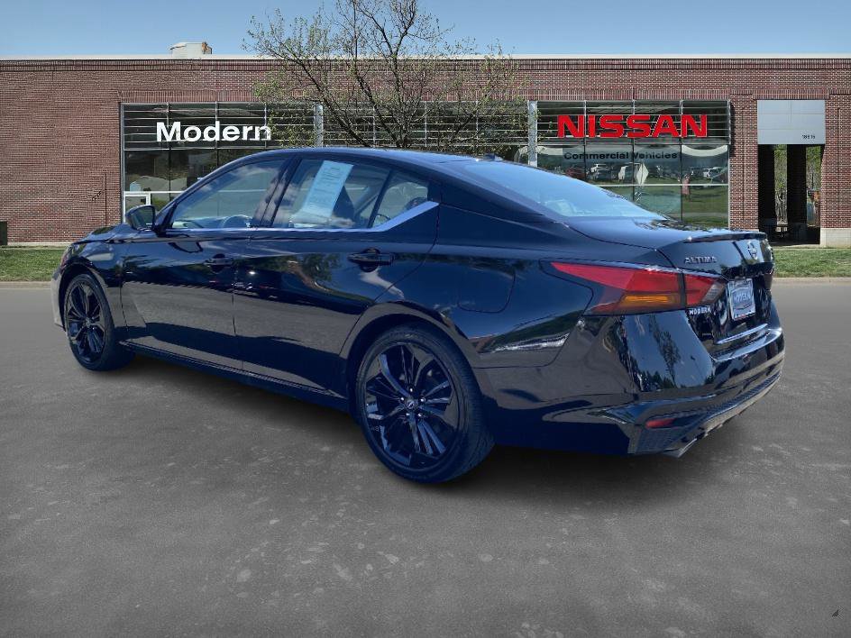 2024 Nissan Altima 2.5 SR photo 2