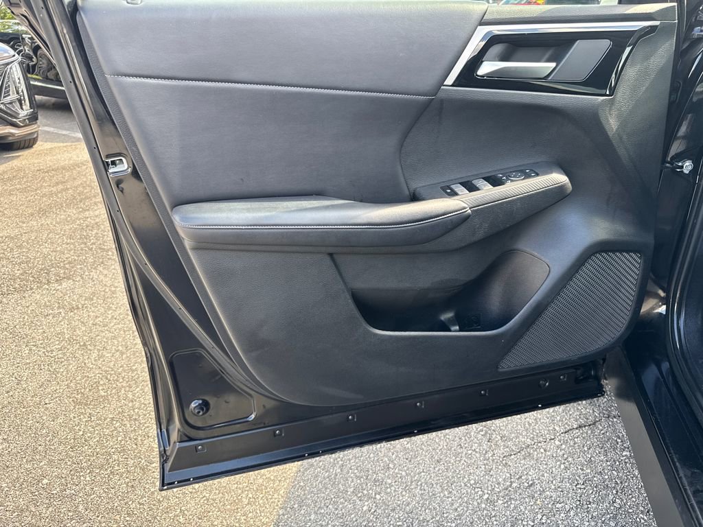 2024 Mitsubishi Outlander SE photo 11