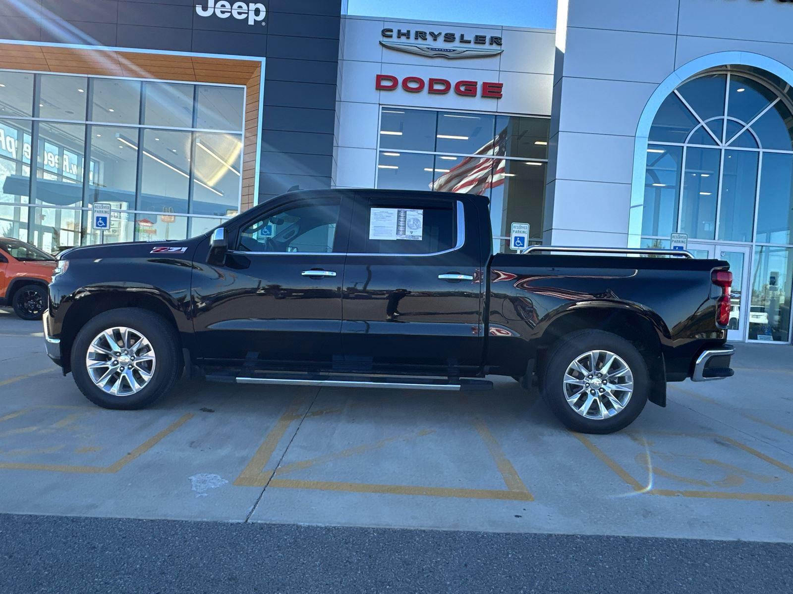 Used 2020 Chevrolet Silverado 1500 LTZ with VIN 3GCUYGET1LG300880 for sale in Kansas City