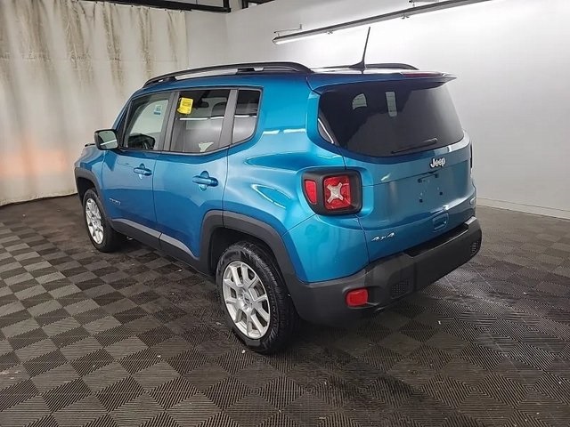 2022 Jeep Renegade Latitude photo 3