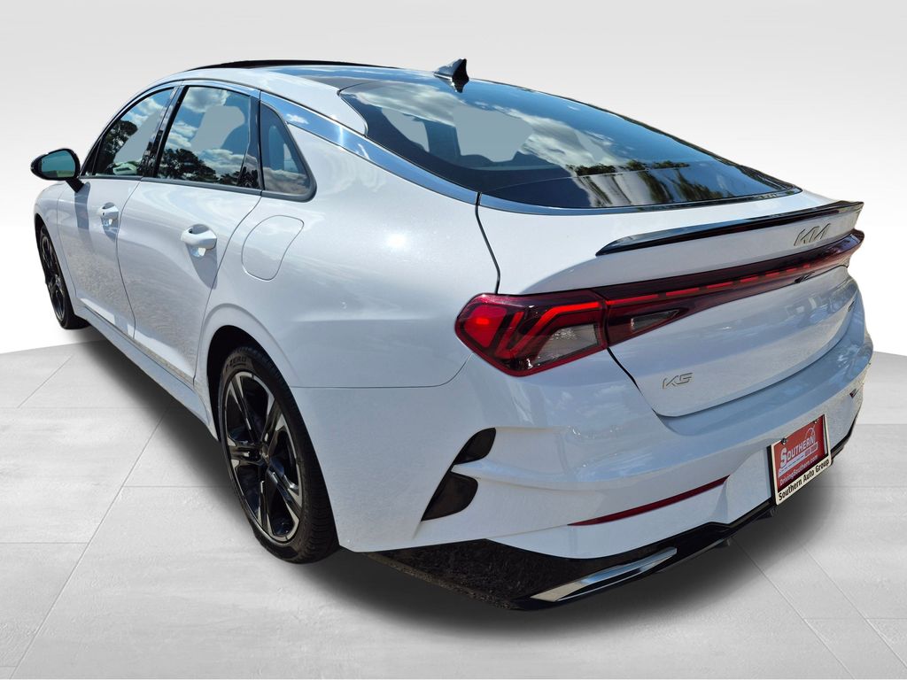 2023 Kia K5 GT-Line photo 3