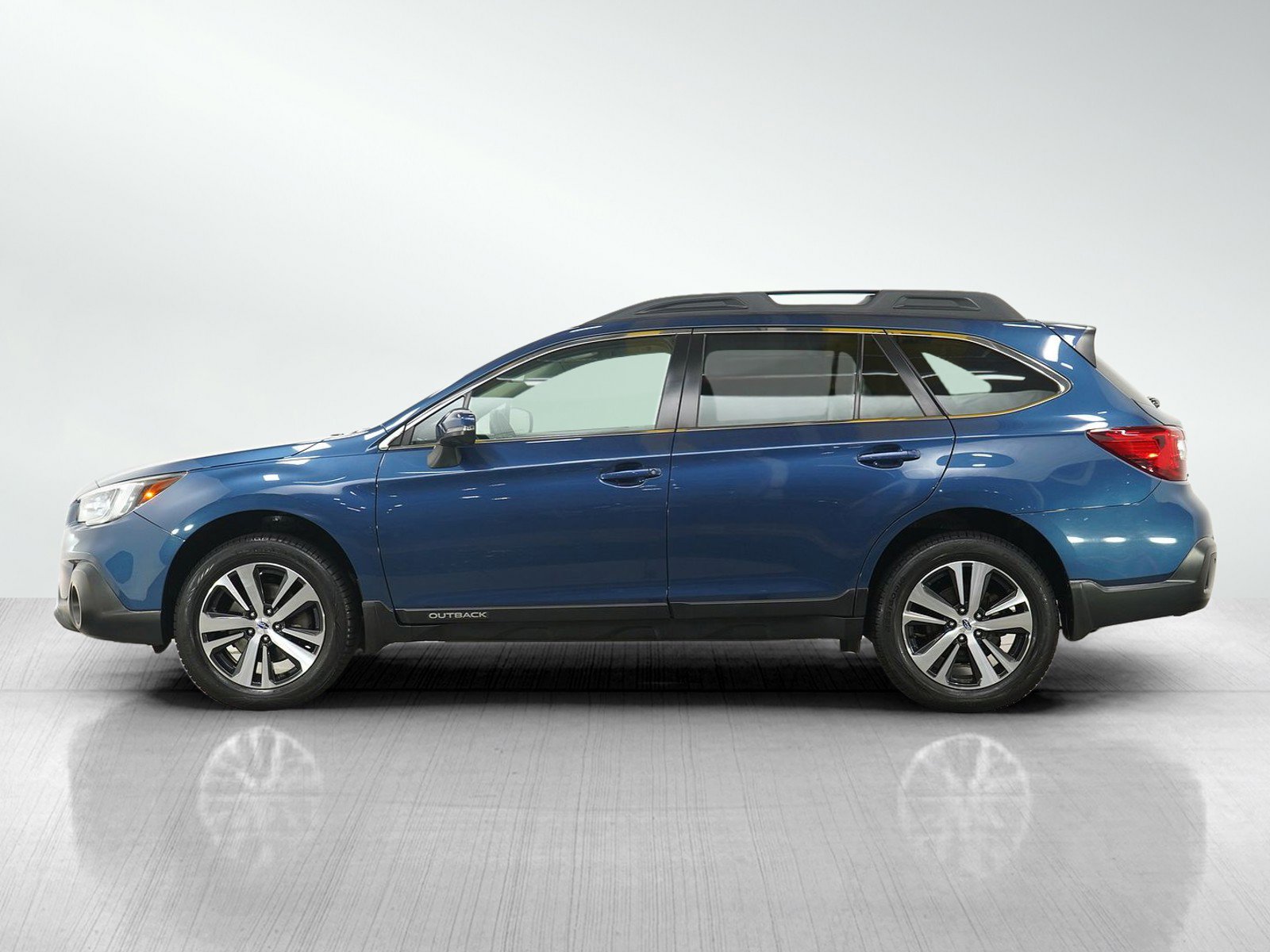Used 2019 Subaru Outback Limited with VIN 4S4BSANC6K3342397 for sale in South Saint Paul, Minnesota