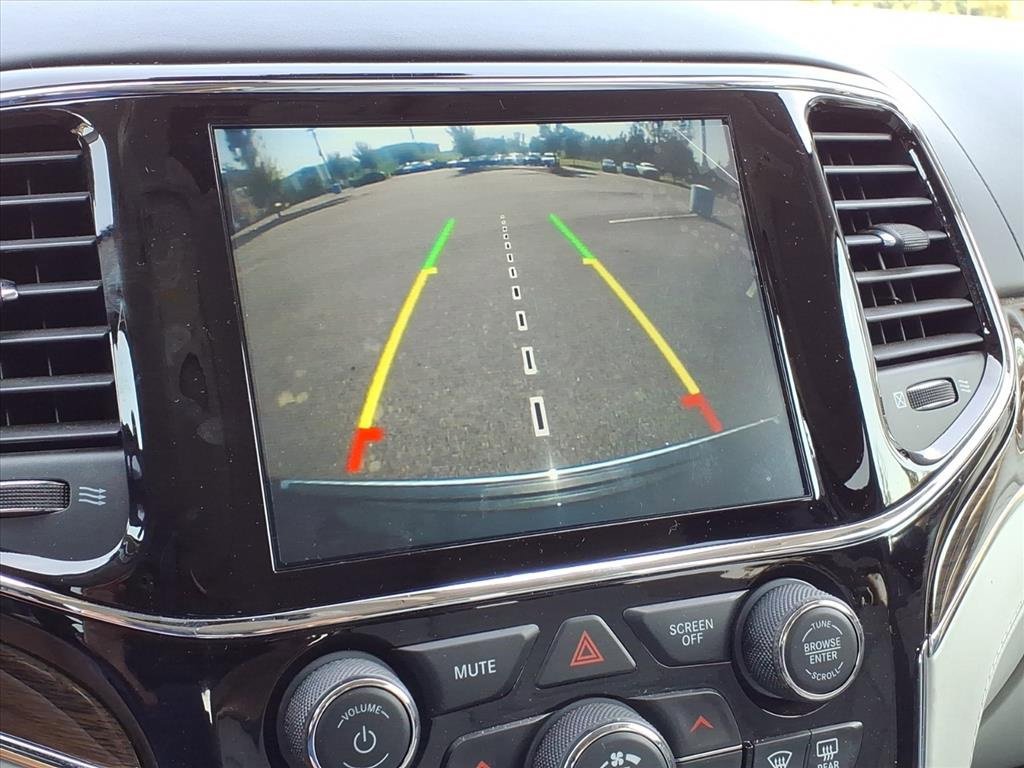 2019 Jeep Grand Cherokee Summit photo 3