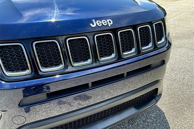 2018 Jeep Compass Latitude photo 28