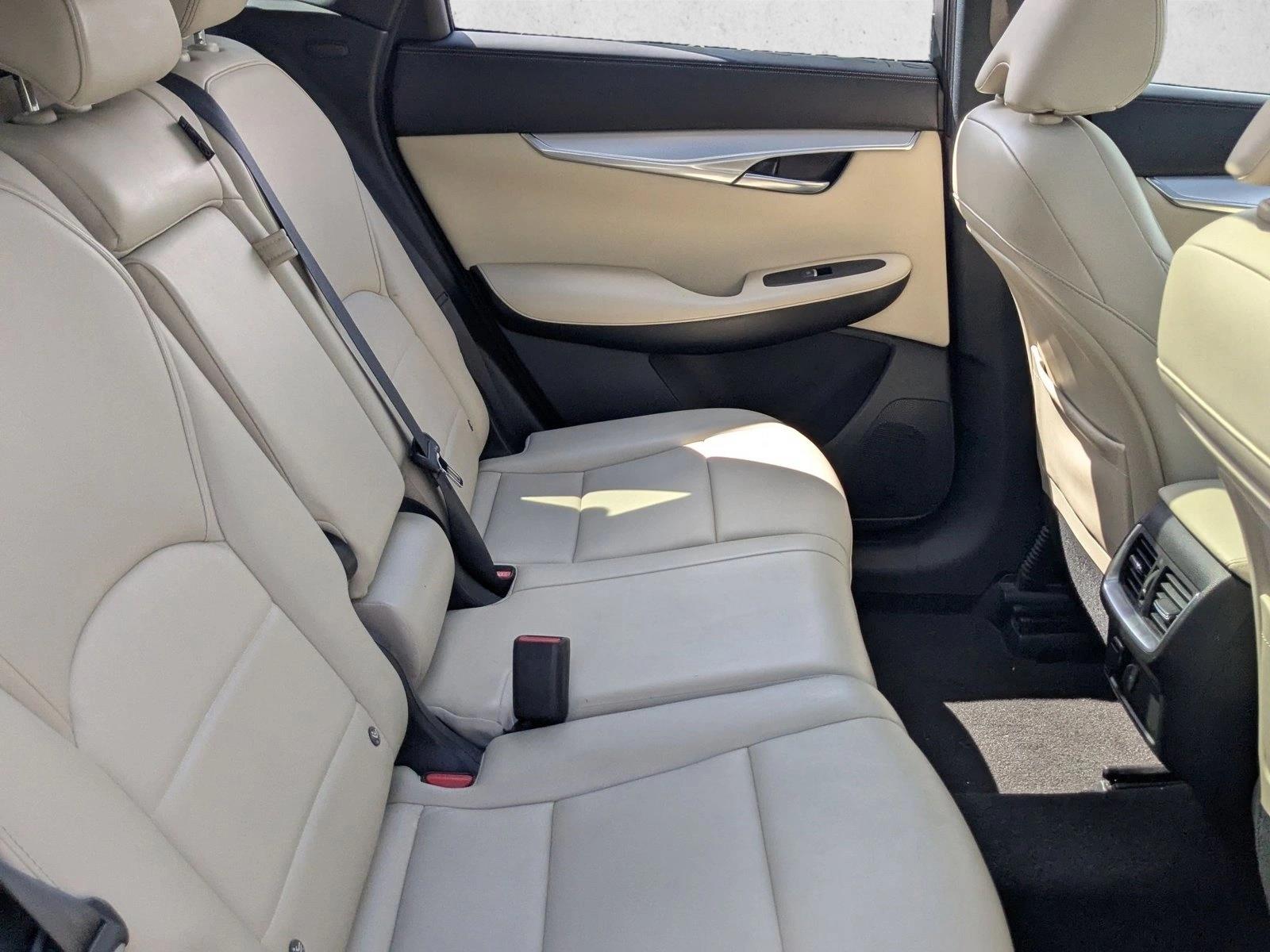 2021 Infiniti QX50 Luxe photo 17