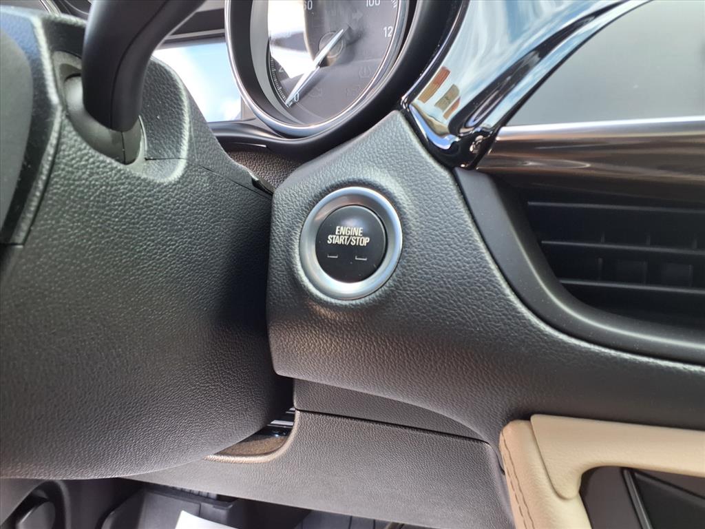 2020 Buick Envision Essence photo 21