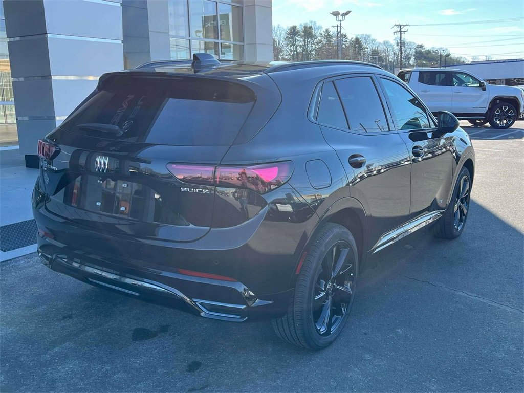 2025 Buick Envision Sport Touring photo 3