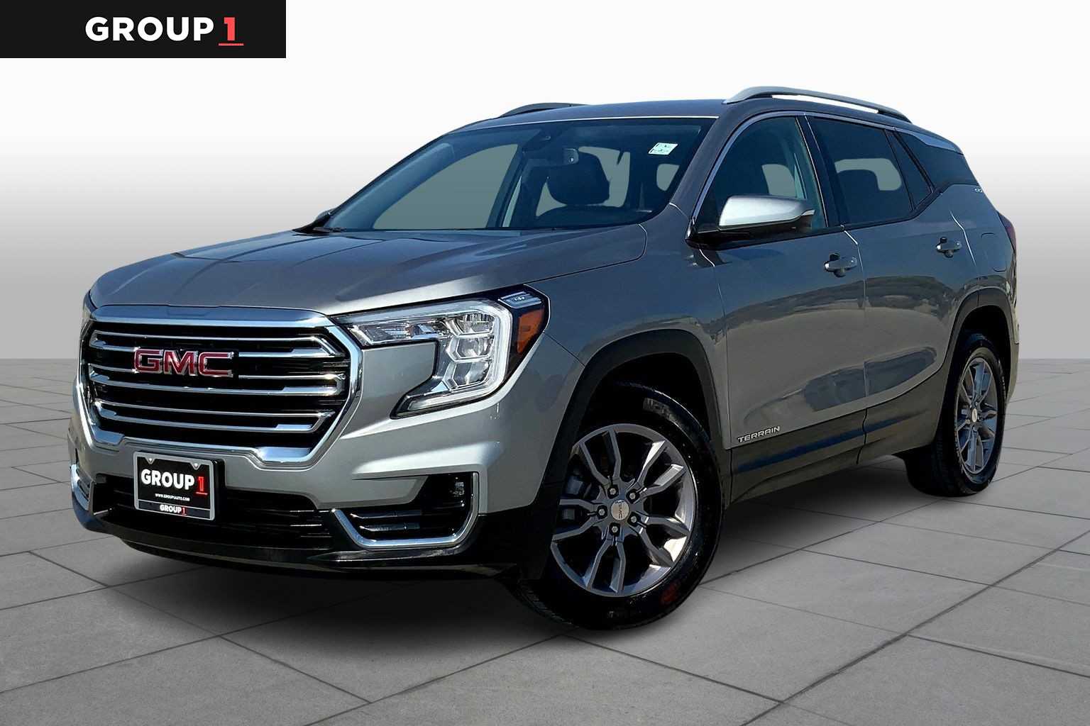 2024 GMC Terrain SLT's photo