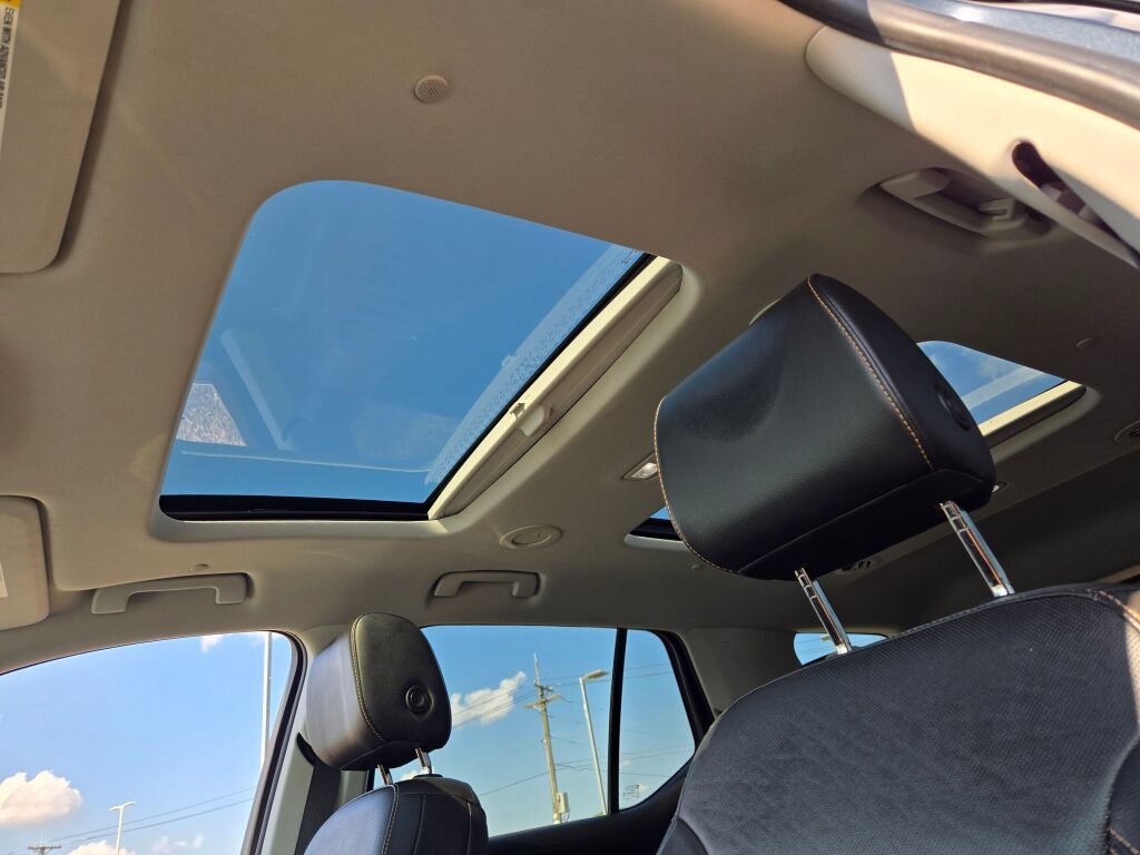 2020 Chevrolet Traverse Premier photo 20