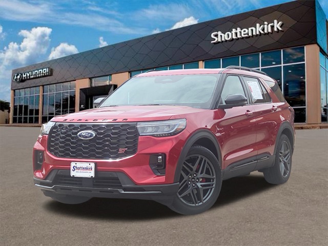 2025 Ford Explorer ST's photo
