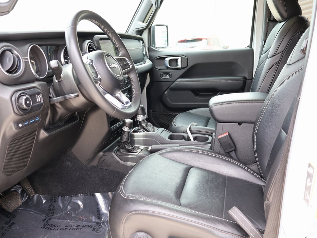 2023 Jeep Wrangler Sahara 4xe photo 20