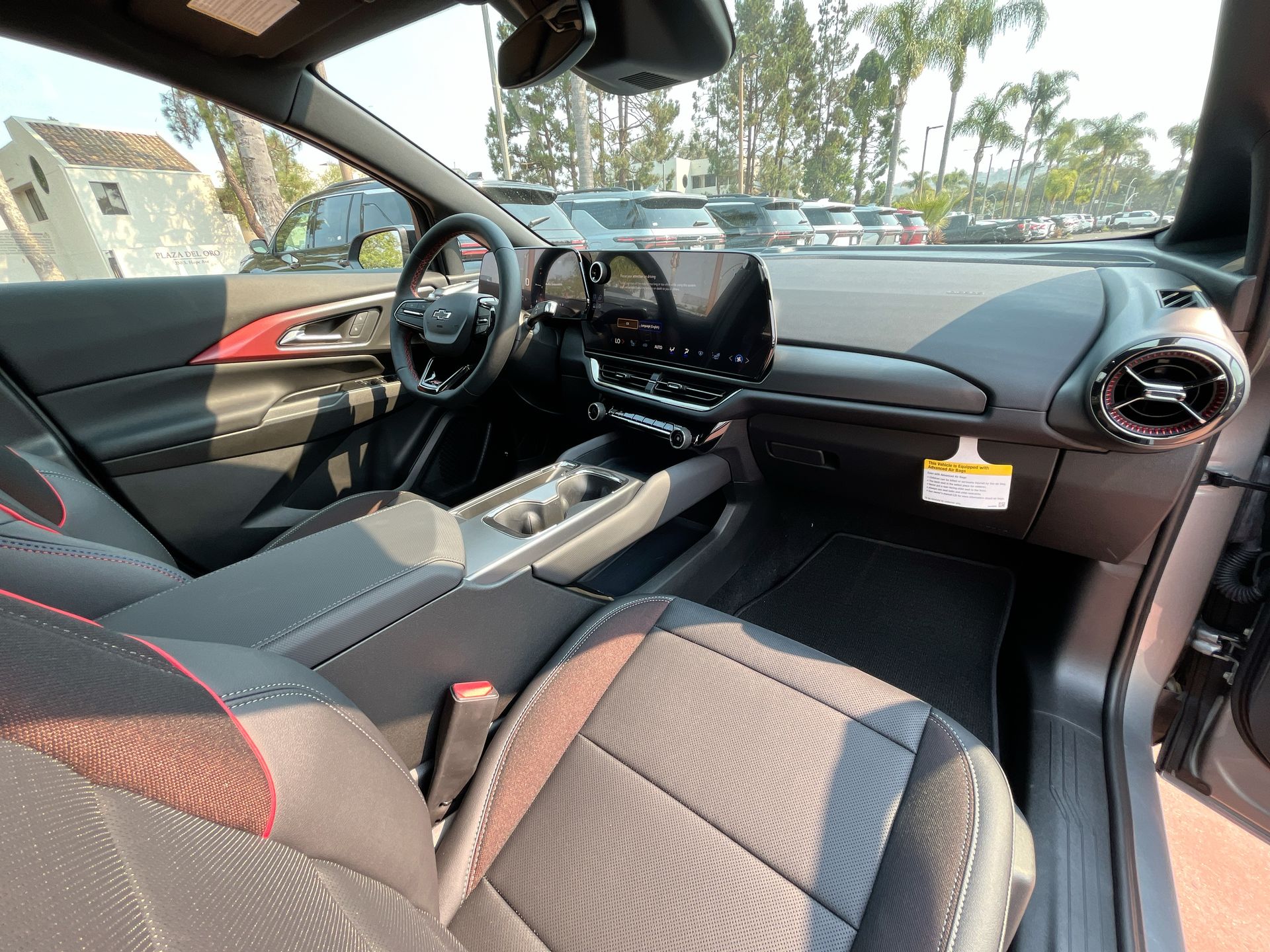 2025 Chevrolet Equinox EV 3RS photo 25