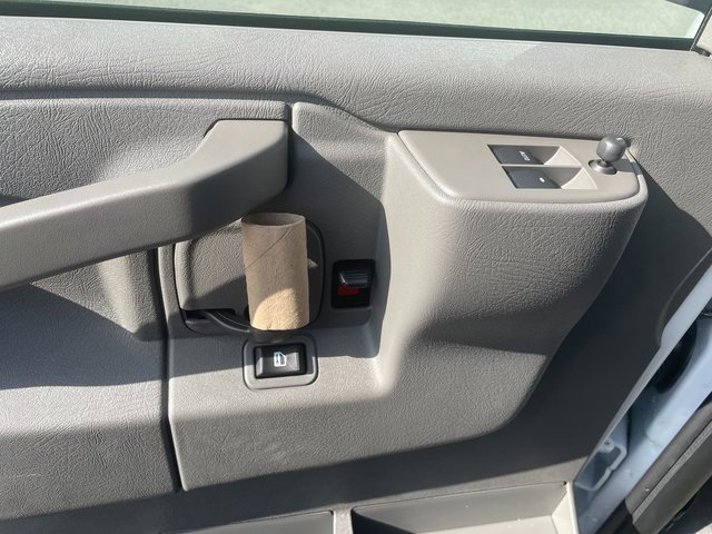 2025 Chevrolet Express Cargo 3500 photo 8