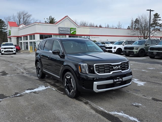 2025 Kia Telluride S's photo