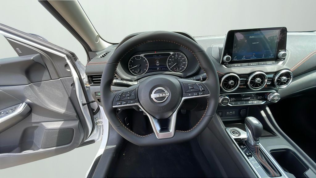 2025 Nissan Sentra SR Midnight Edition photo 14