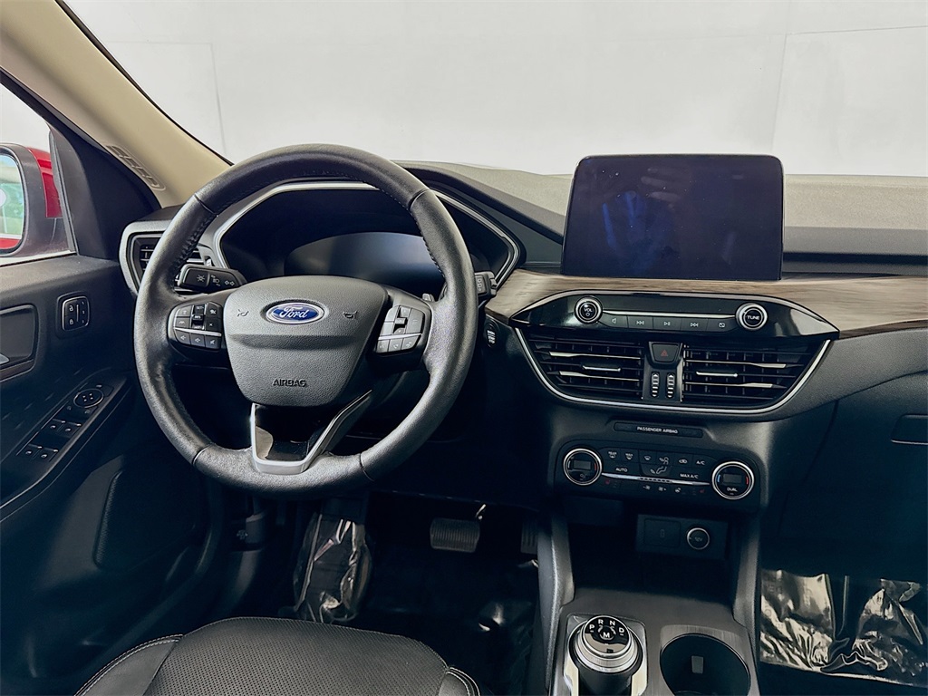 2020 Ford Escape Titanium photo 8