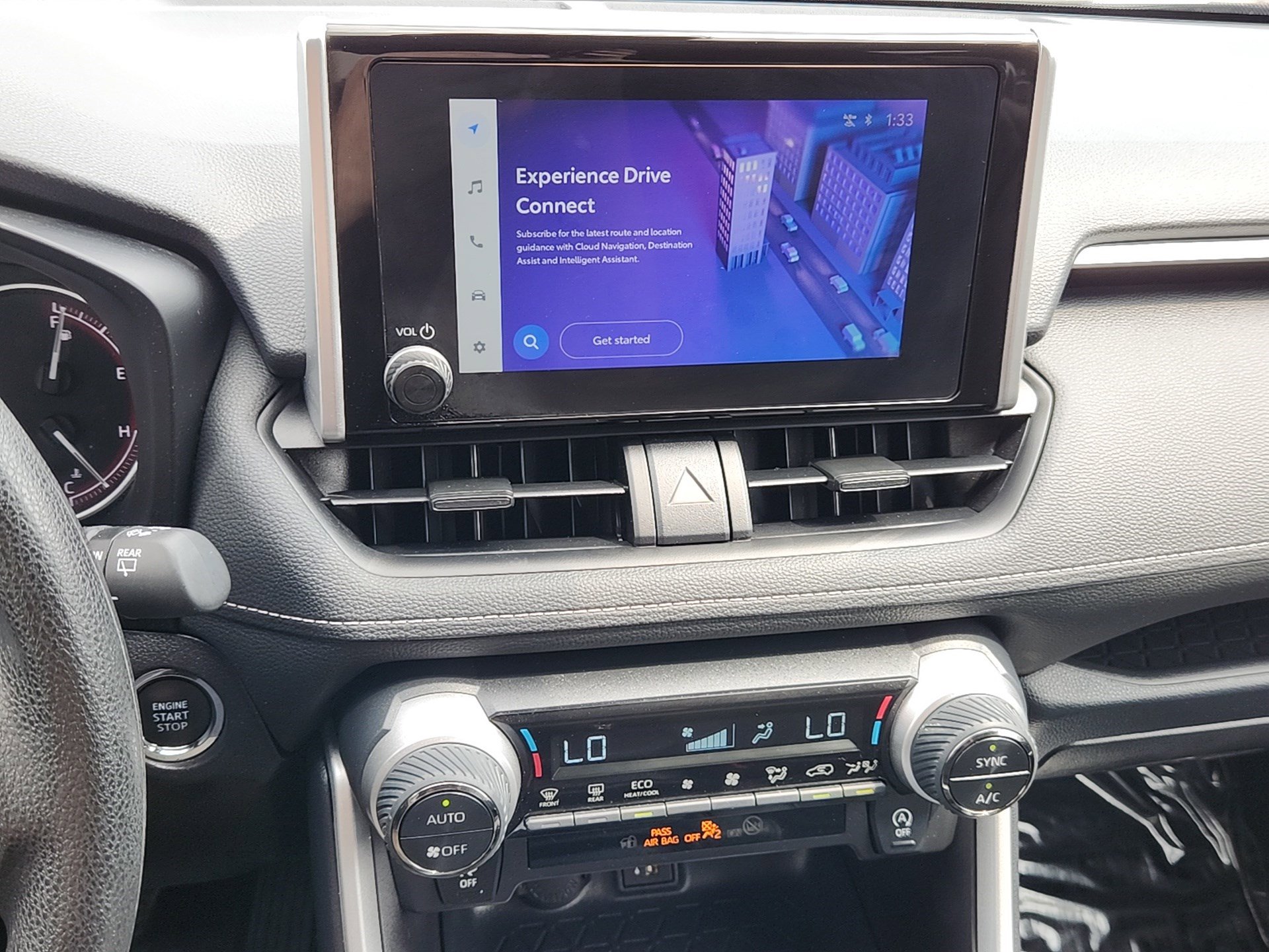 2025 Toyota RAV4 XLE photo 14
