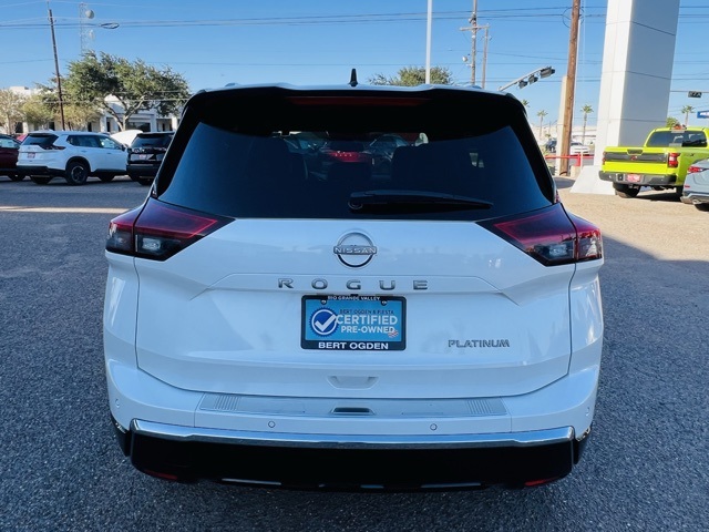 2024 Nissan Rogue Platinum photo 3