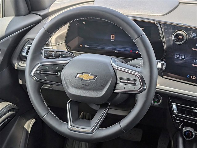 2025 Chevrolet Traverse photo 13