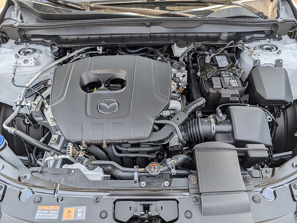 2025 Mazda CX-50 2.5 S Preferred photo 9