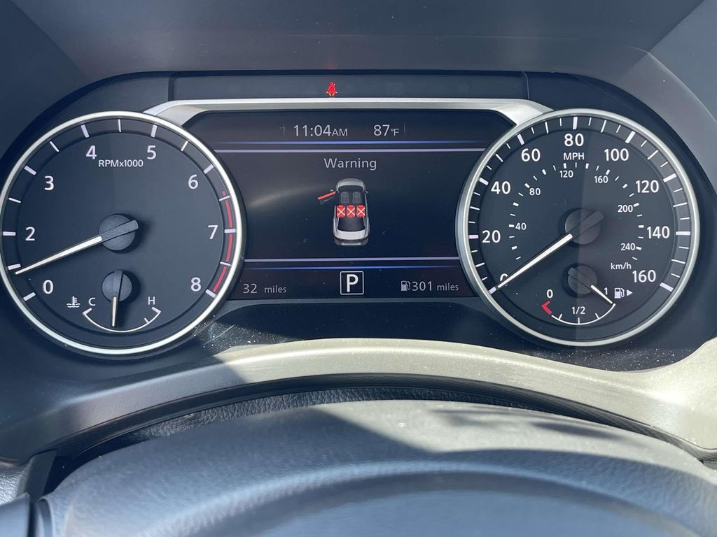 2025 Nissan Sentra SR photo 22