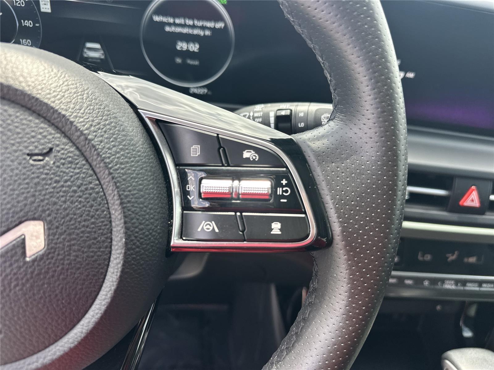 2024 Kia Seltos SX photo 7