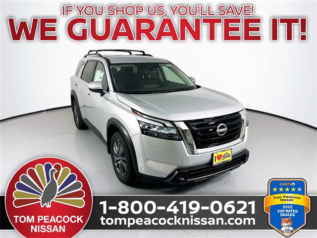 2025 Nissan Pathfinder SV's photo