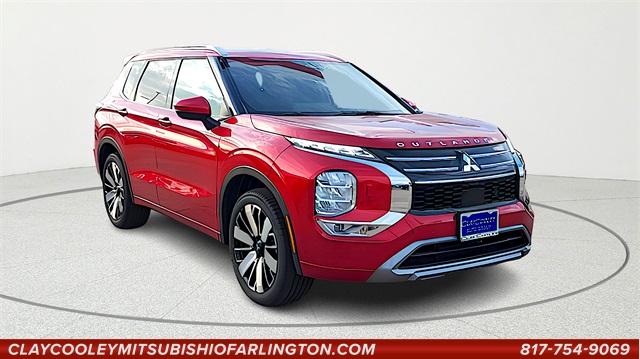 2025 Mitsubishi Outlander SEL's photo