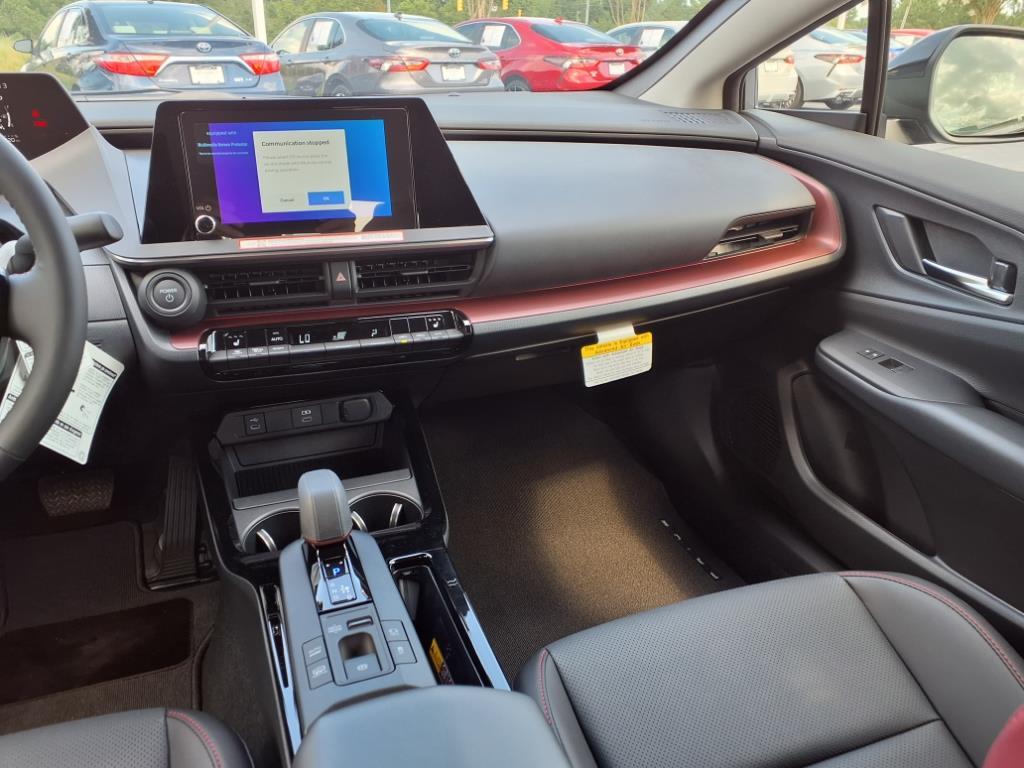 2025 Toyota Prius Plug-in Hybrid XSE photo 14
