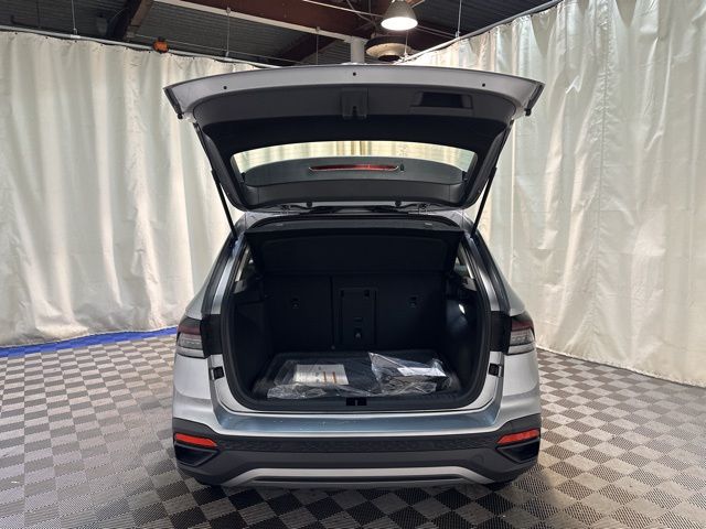 2025 Volkswagen Taos S photo 33