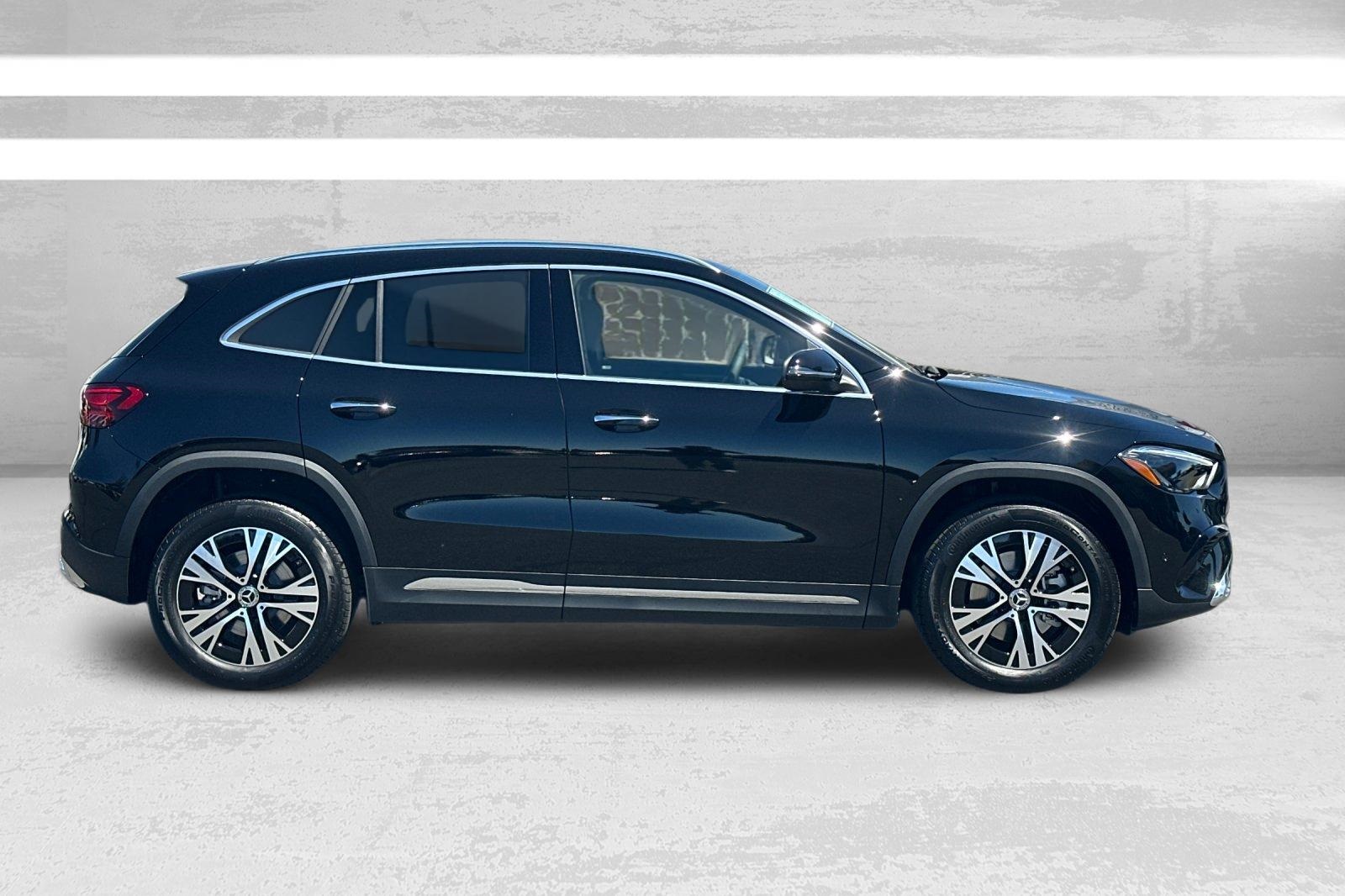 2026 Mercedes Benz GLA 250 4MATIC photo 2