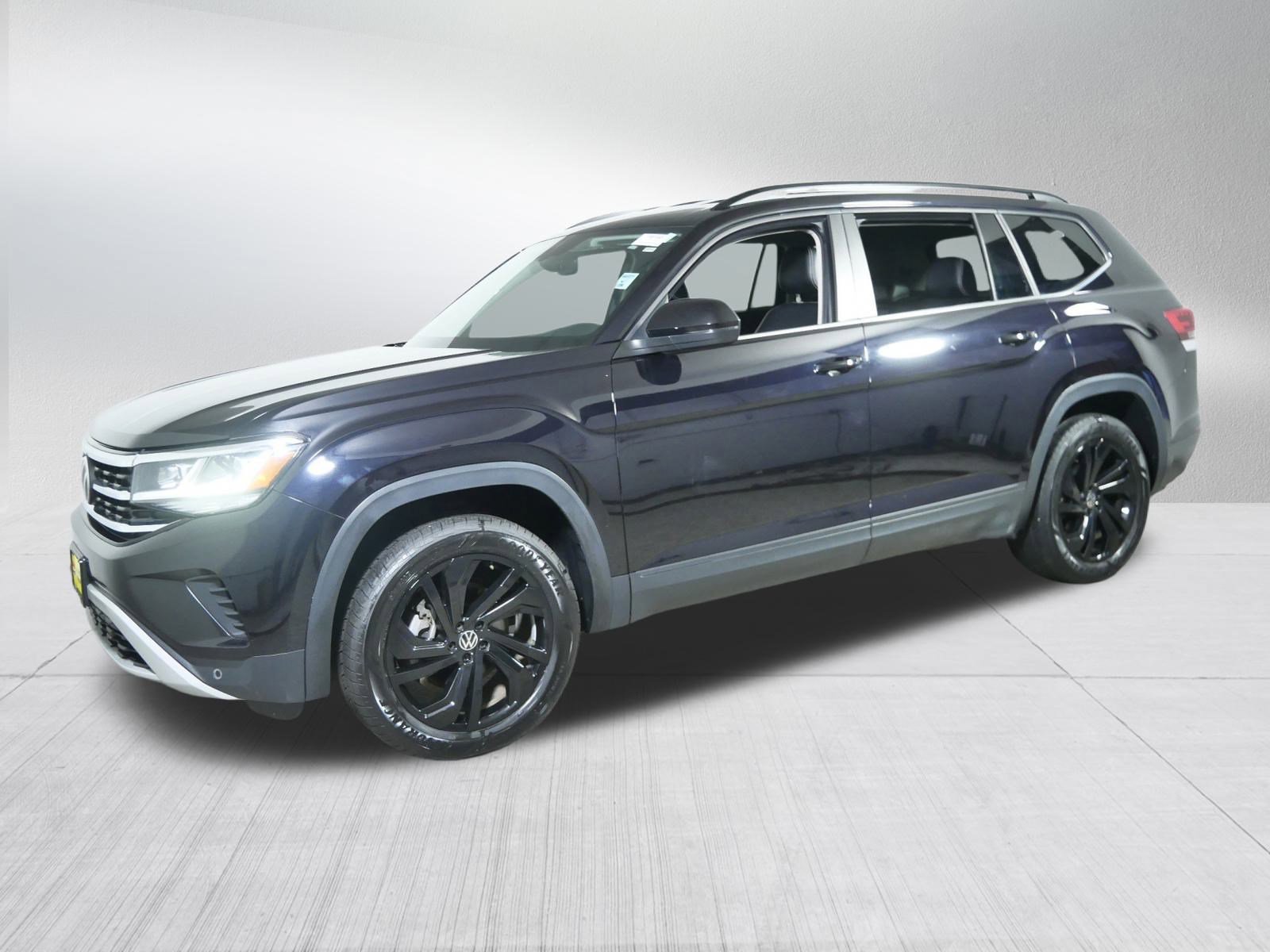 2022 Volkswagen Atlas SE Technology photo 3