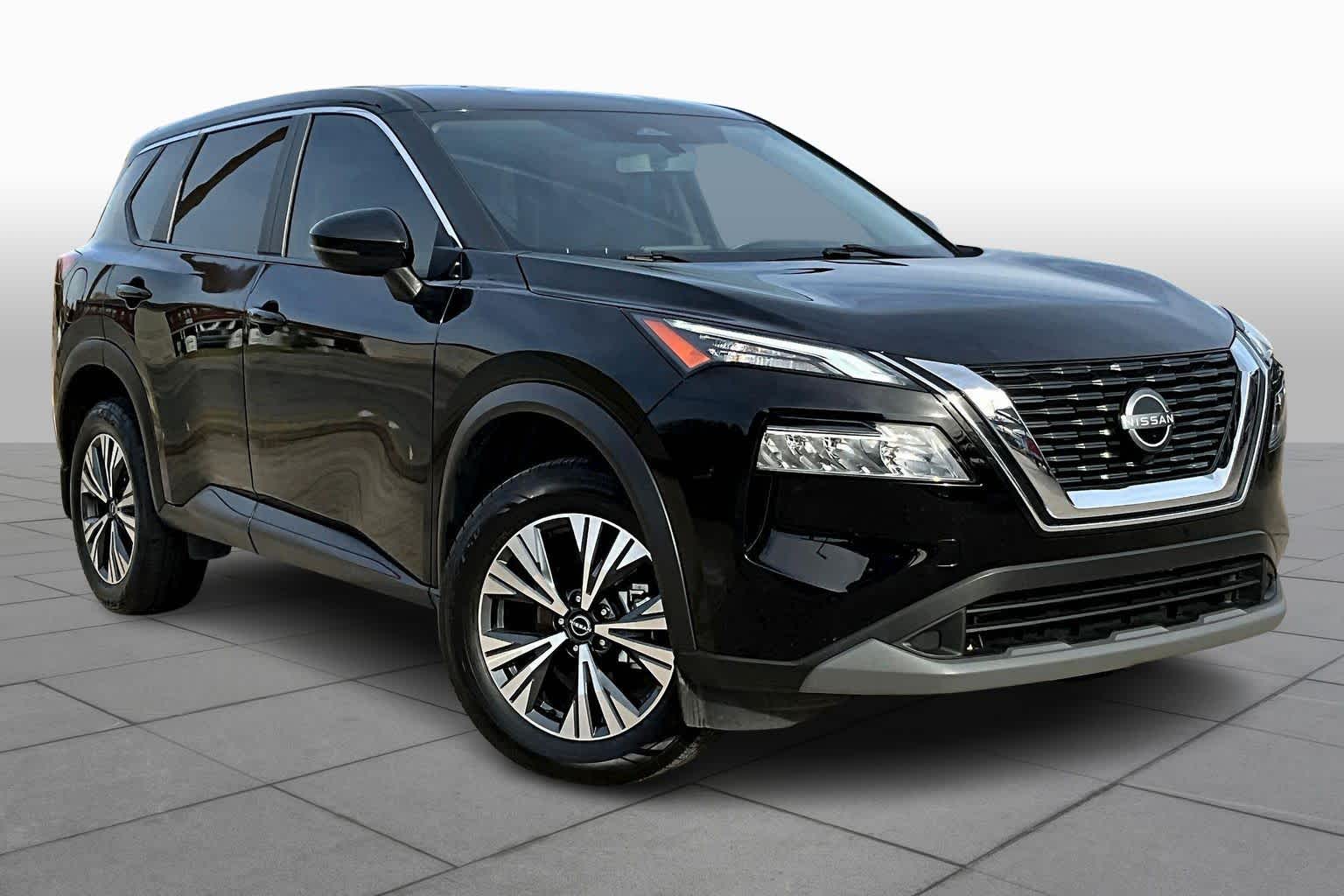 2023 Nissan Rogue SV photo 2