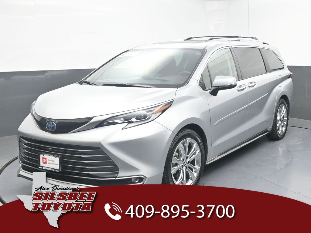 2022 Toyota Sienna Platinum photo 4