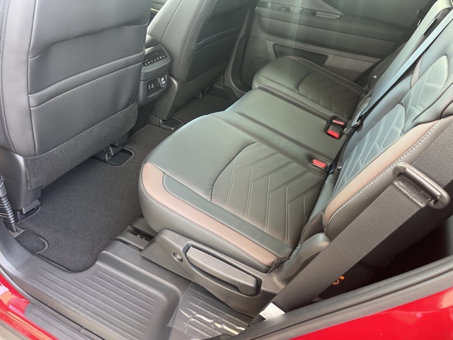 2025 Nissan Pathfinder Platinum photo 31