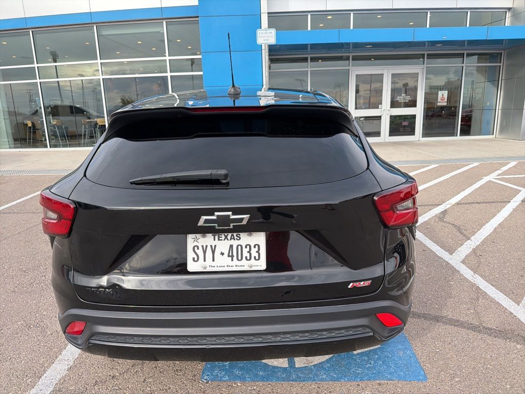2024 Chevrolet Trax photo 13