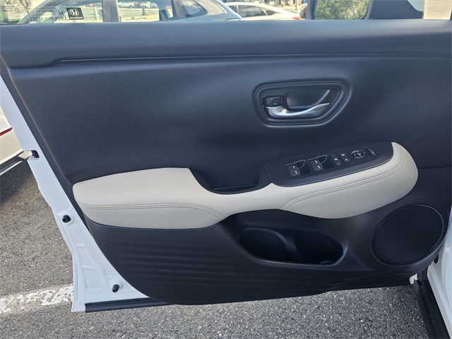 2025 Honda HR-V LX photo 20
