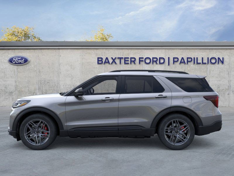 2025 Ford Explorer ST photo 16