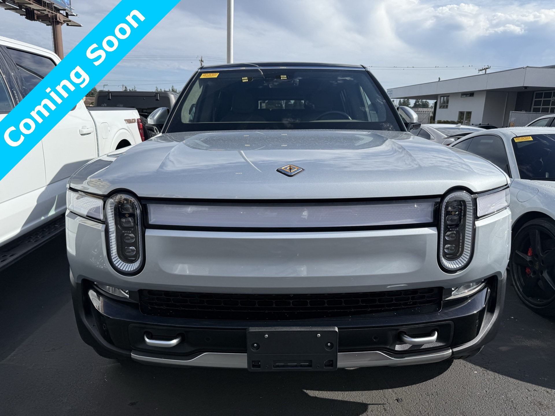 2024 Rivian R1S Adventure photo 2