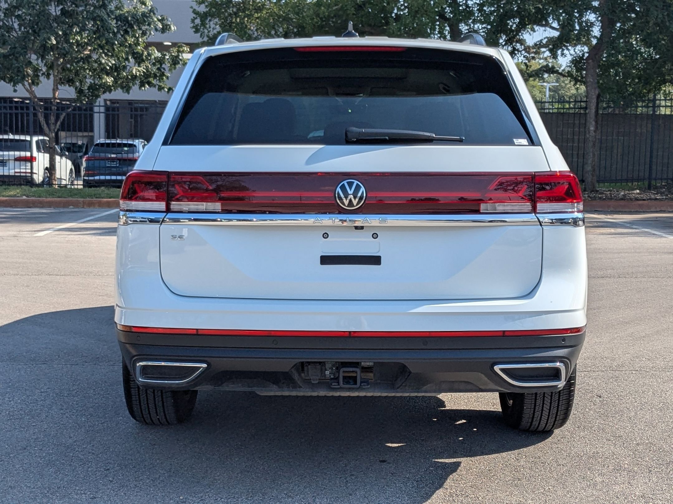 2025 Volkswagen Atlas SE Technology photo 4