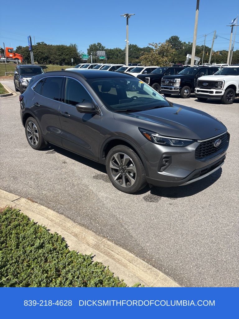 2025 Ford Escape Platinum photo 4
