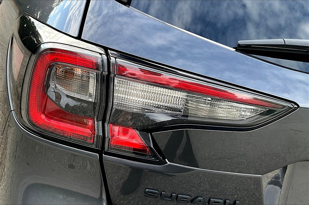2022 Subaru Outback Onyx Edition XT photo 21