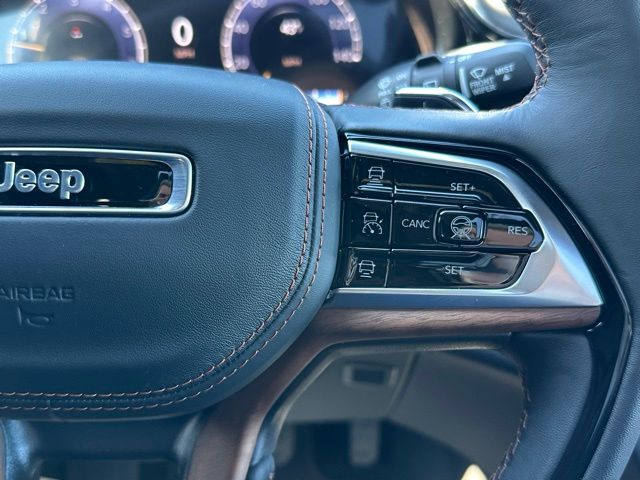 2025 Jeep Grand Cherokee Summit Reserve photo 21