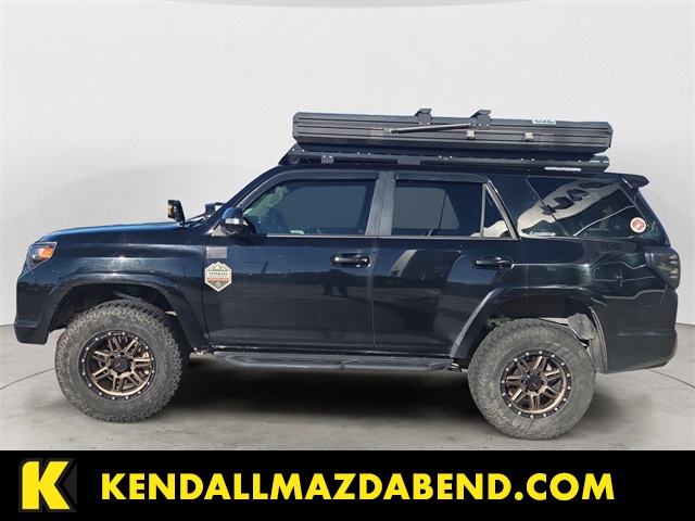 2011 Toyota 4Runner Limited photo 2